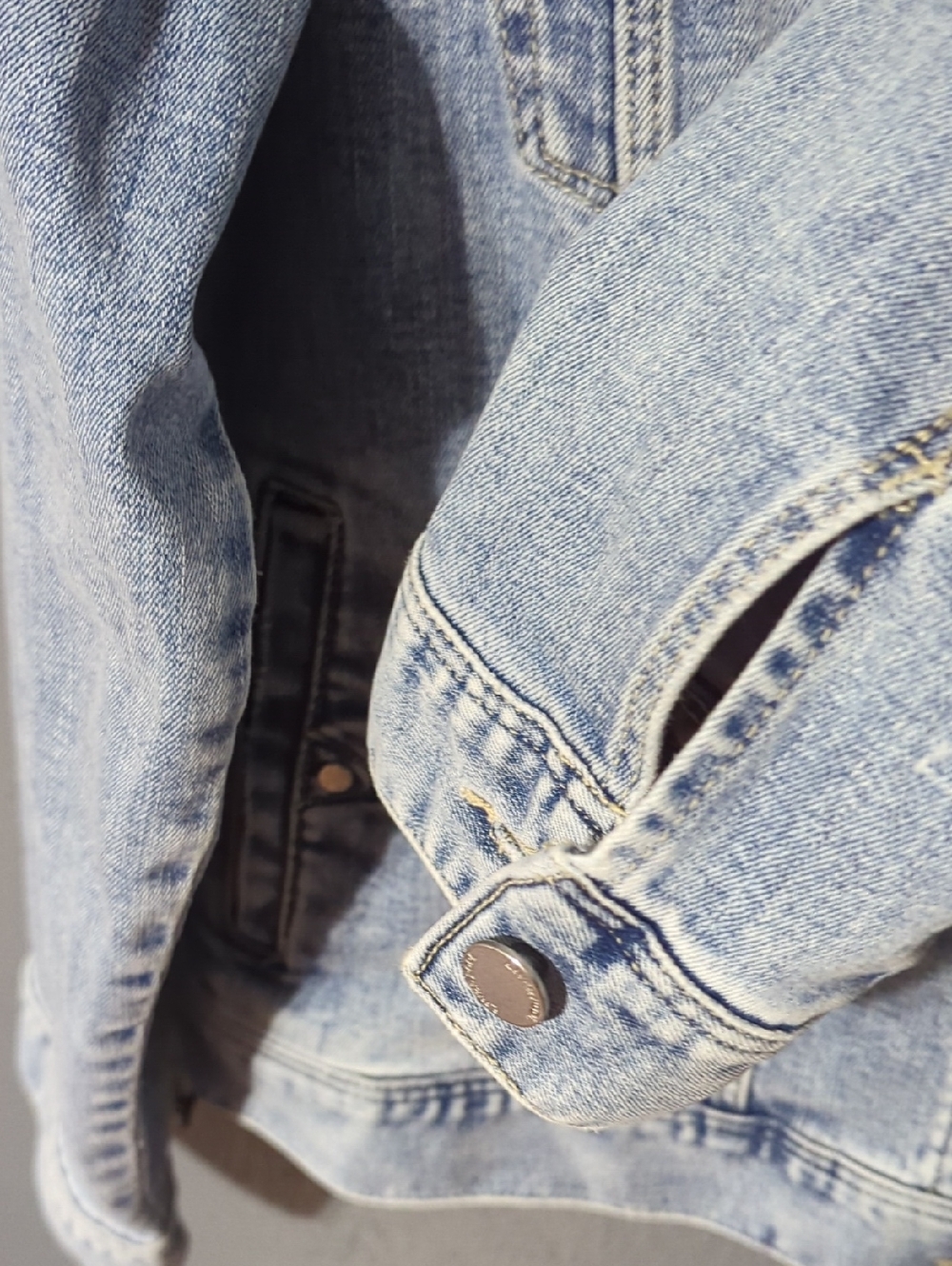 Women's Liverpool Jean Jacket - Picture 5 of 7